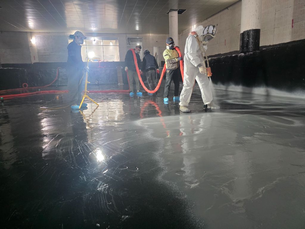 팀 전체 폴리우레아 작업