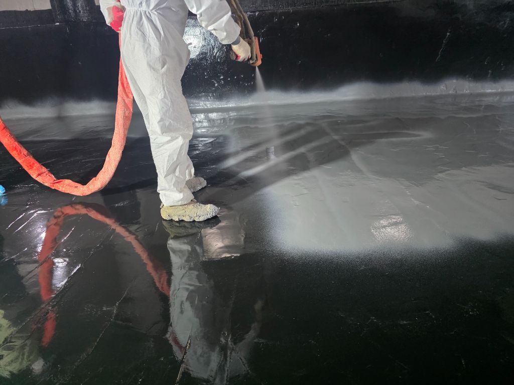 폴리우레아 스프레이 도포