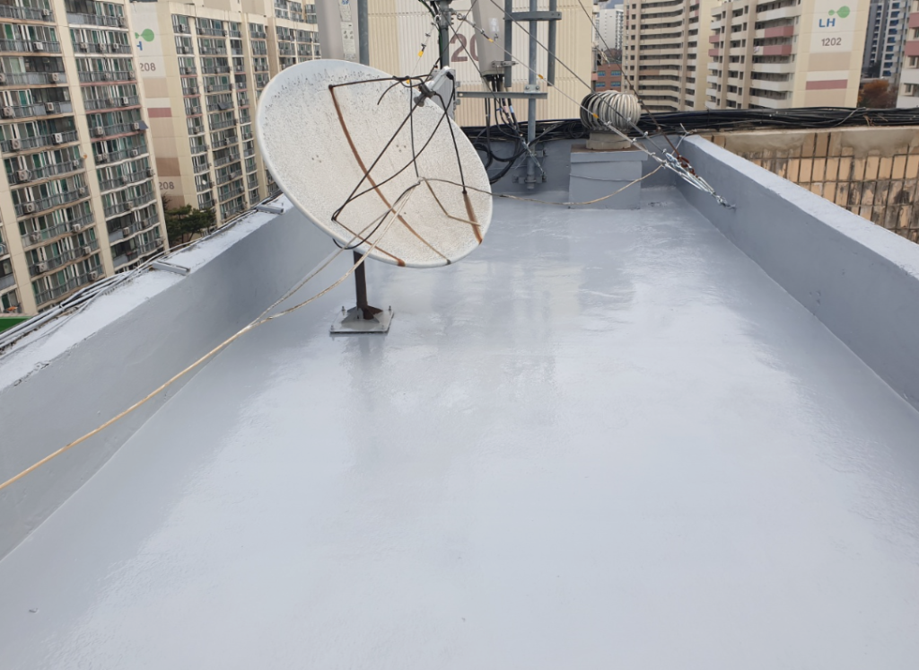 계단실 노출 우레탄 방수 마감 완료