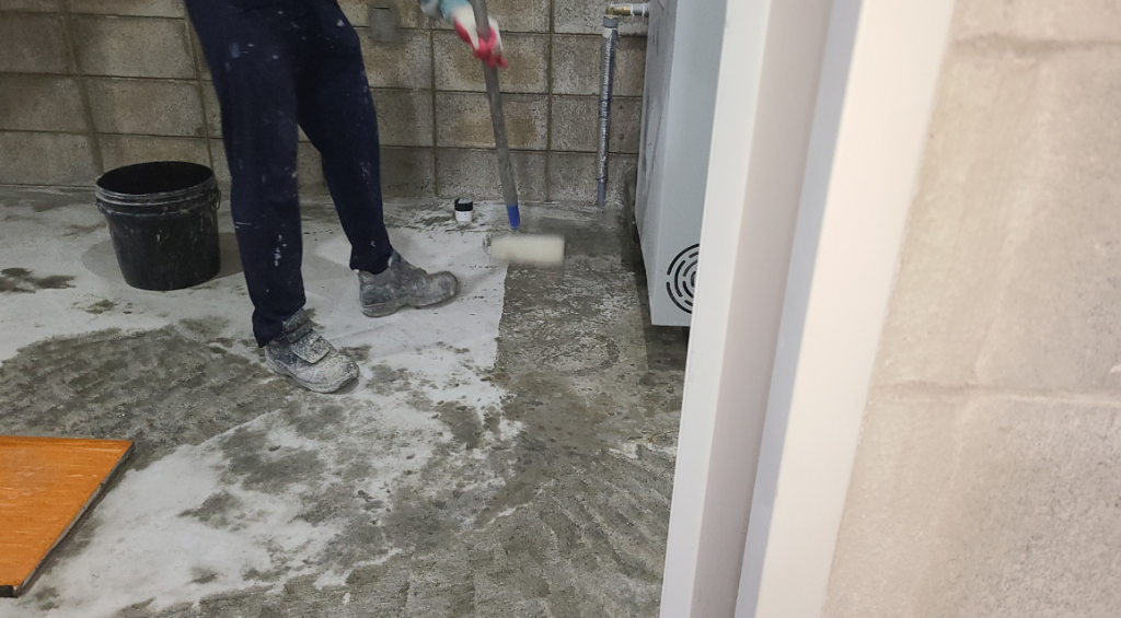 하도 도포 작업