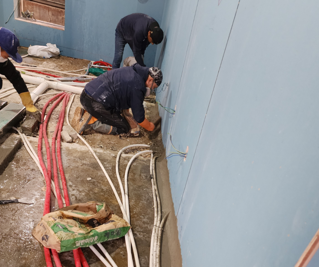 벽체 코너 보강 작업