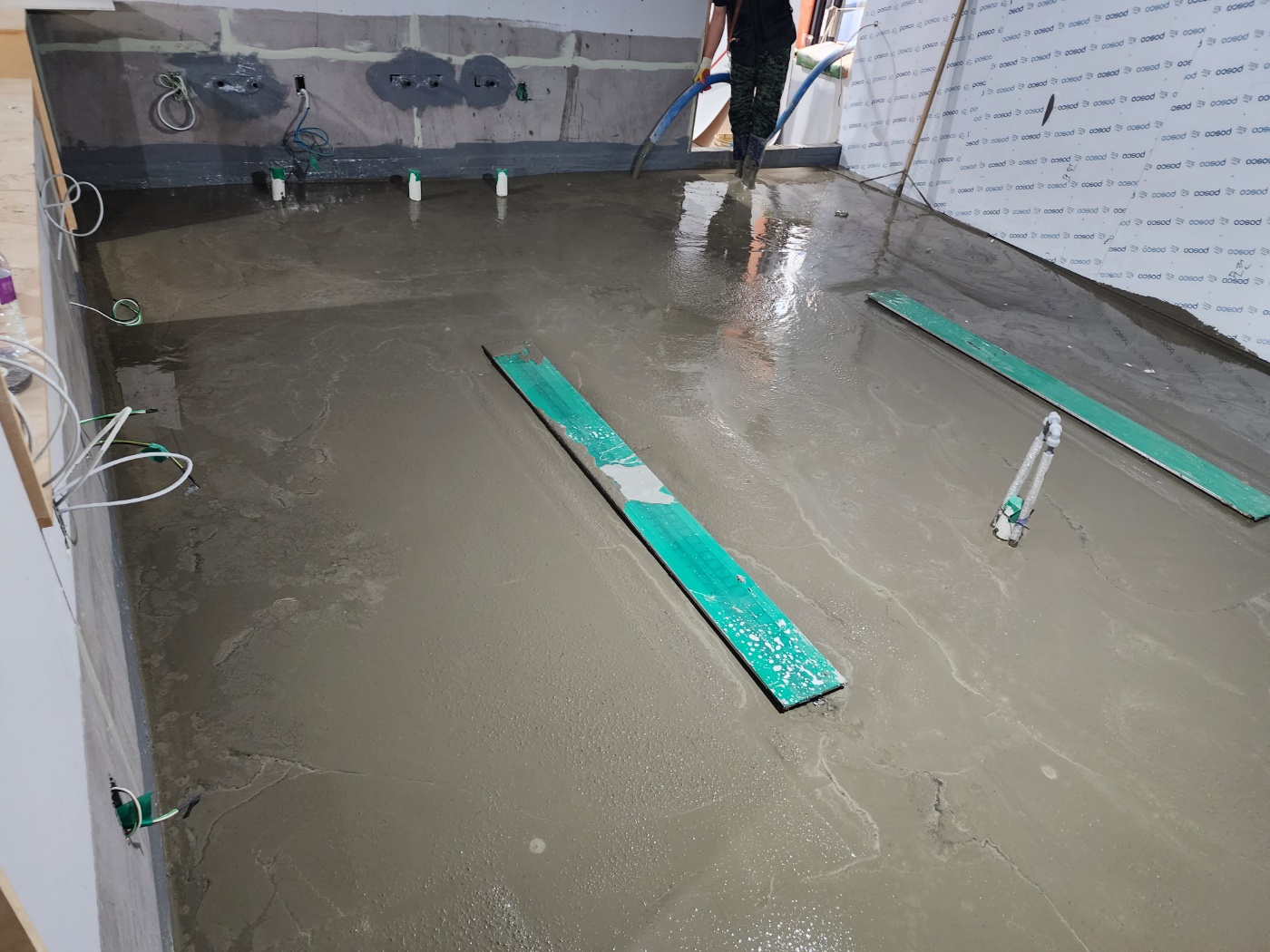 배관 및 트렌치 설치